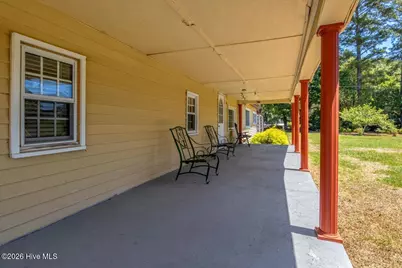 170 Loop Road, Burgaw, NC 28425 - Photo 9