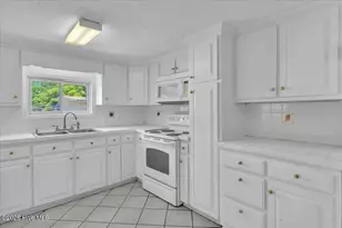 170 Loop Rd, Burgaw, NC 28425 - Photo 19