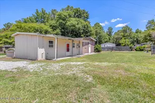 170 Loop Rd, Burgaw, NC 28425 - Photo 37