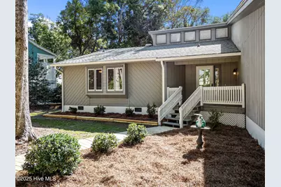 131 Oakleaf Drive, Pine Knoll Shores, NC 28512 - Photo 1