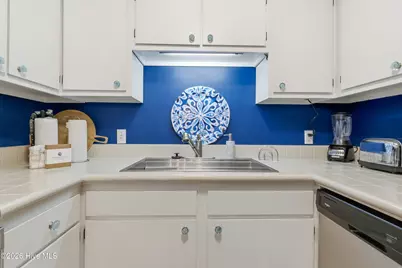 1004 Carolina Beach Avenue S #C5, Carolina Beach, NC 28428 - Photo 15
