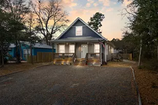 125 NW 15th St, Oak Island, NC 28465 - Photo 1