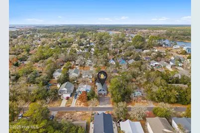 125 NW 15th Street, Oak Island, NC 28465 - Photo 43