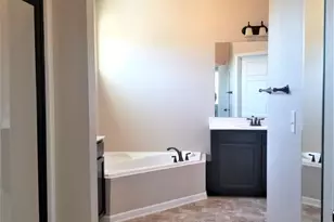 411 Cyrus Thompson Dr, Jacksonville, NC 28546 - Photo 33