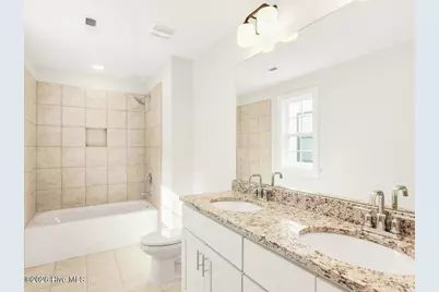 1171 N Caswell Avenue, Southport, NC 28461 - Photo 17