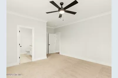 1171 N Caswell Avenue, Southport, NC 28461 - Photo 11