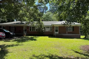 1005 Catherine Ave, Kinston, NC 28504 - Photo 1