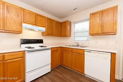 241-A Lakewood Drive #A, Jacksonville, NC 28546 - Photo 13