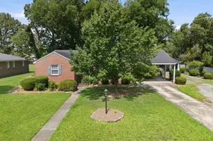 3284 N Walnut St, Farmville, NC 27828 - Photo 5