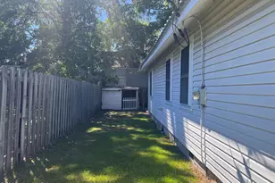 223 Holt St, Thomson, GA 30824 - Photo 9