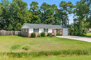 211 N Nunn St, Havelock, NC 28532 - Photo 3
