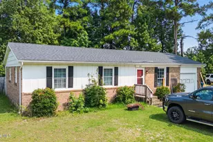 211 N Nunn St, Havelock, NC 28532 - Photo 13
