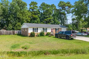 211 N Nunn St, Havelock, NC 28532 - Photo 15