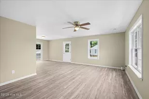 204 Wanda Dr, Pikeville, NC 27863 - Photo 5