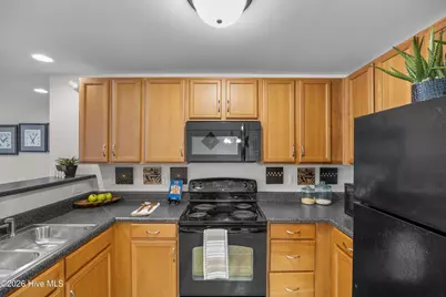 2827 Bloomfield Lane #Unit 106, Wilmington, NC 28412 - Photo 7