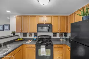2827 Bloomfield Ln, Wilmington, NC 28412 - Photo 7