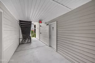 2827 Bloomfield Ln, Wilmington, NC 28412 - Photo 3