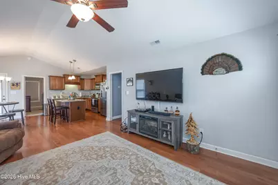 104 Cove Place, Clinton, NC 28328 - Photo 7