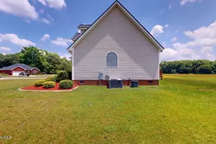 106 Topaz Ct, Goldsboro, NC 27530 - Photo 3