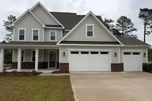 555 Watauga Ln, Aberdeen, NC 28315 - Photo 1