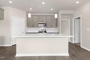 357 Maddox Dr, Aberdeen, NC 28315 - Photo 9