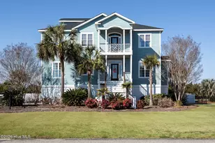 8308 Lakeview Dr, Wilmington, NC 28412 - Photo 1
