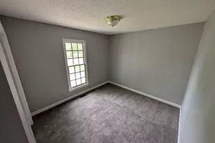 2302 Fitch Dr E, Wilson, NC 27893 - Photo 3
