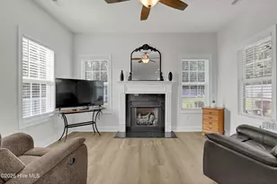 379 W Huckleberry Way, Rocky Point, NC 28457 - Photo 17