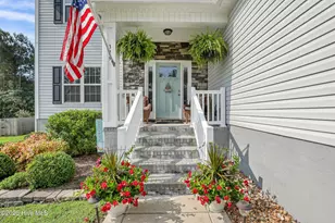 379 W Huckleberry Way, Rocky Point, NC 28457 - Photo 5