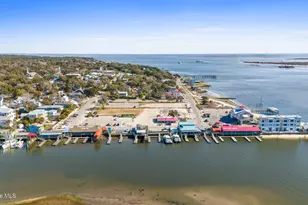 510 W St George St, Southport, NC 28461 - Photo 27