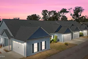 510 W St George St, Southport, NC 28461 - Photo 3