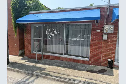 205 W Main Street, Swansboro, NC 28584 - Photo 1