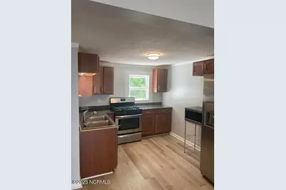 234 E 2nd Street #B, Washington, NC 27889 - Photo 9