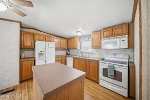139 Green Hill Ct, Rocky Point, NC 28457 - Photo 9