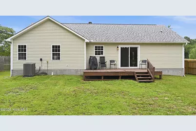 123 Lawndale Lane, Sneads Ferry, NC 28460 - Photo 33