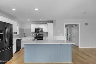 8915 Shipwatch Dr, Wilmington, NC 28412 - Photo 13