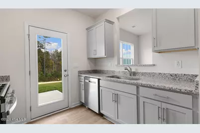 128 Starlight Street, Sanford, NC 27330 - Photo 5