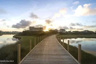 957 Broadway St, Surf City, NC 28445 - Photo 35
