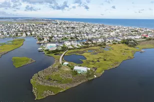 957 Broadway St, Surf City, NC 28445 - Photo 33