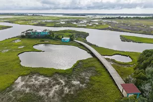 957 Broadway St, Surf City, NC 28445 - Photo 27