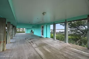 957 Broadway St, Surf City, NC 28445 - Photo 33