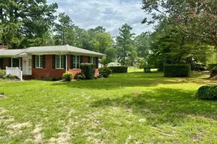 101 E Vance St, Williamston, NC 27892 - Photo 3