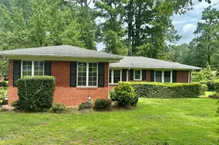 101 E Vance St, Williamston, NC 27892 - Photo 5