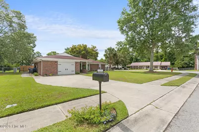 1000 Foscue Drive, Jacksonville, NC 28540 - Photo 1