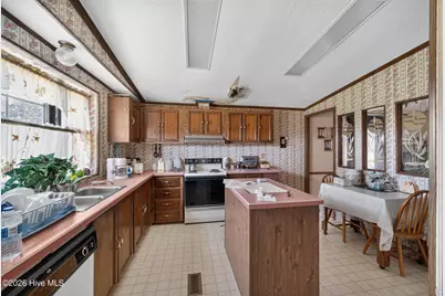 887 Snug Harbor Road, Hertford, NC 27944 - Photo 9