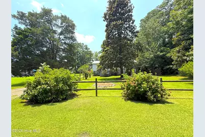 1035 W Bay Street, Belhaven, NC 27810 - Photo 23