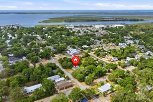 609 Clarendon Ave, Southport, NC 28461 - Photo 41