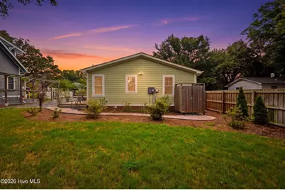 609 Clarendon Avenue, Southport, NC 28461 - Photo 33