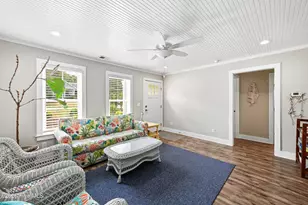 609 Clarendon Ave, Southport, NC 28461 - Photo 5