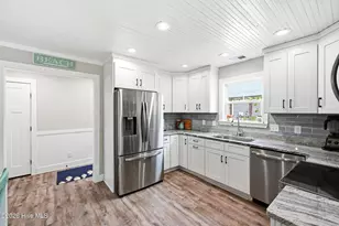 609 Clarendon Ave, Southport, NC 28461 - Photo 11
